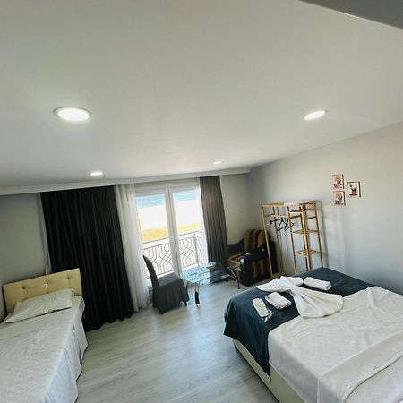 Holiday Beach Hotel Arnavutkoy 외부 사진